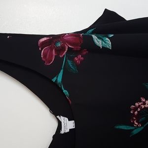 Reitmans black floral blouse